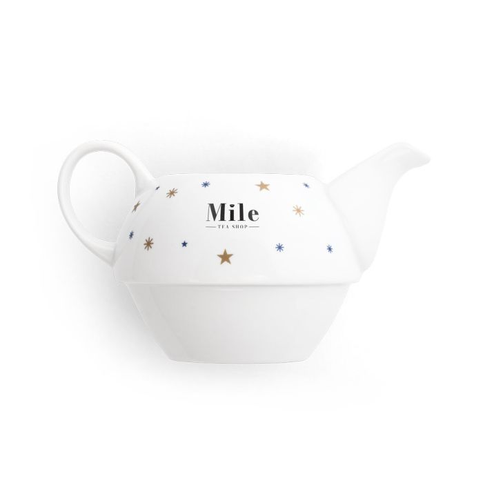 CHAMOMILE Porcelain Tea Set With Christmas Print CHAMOMILE Porcelain Tea Set With Christmas Print