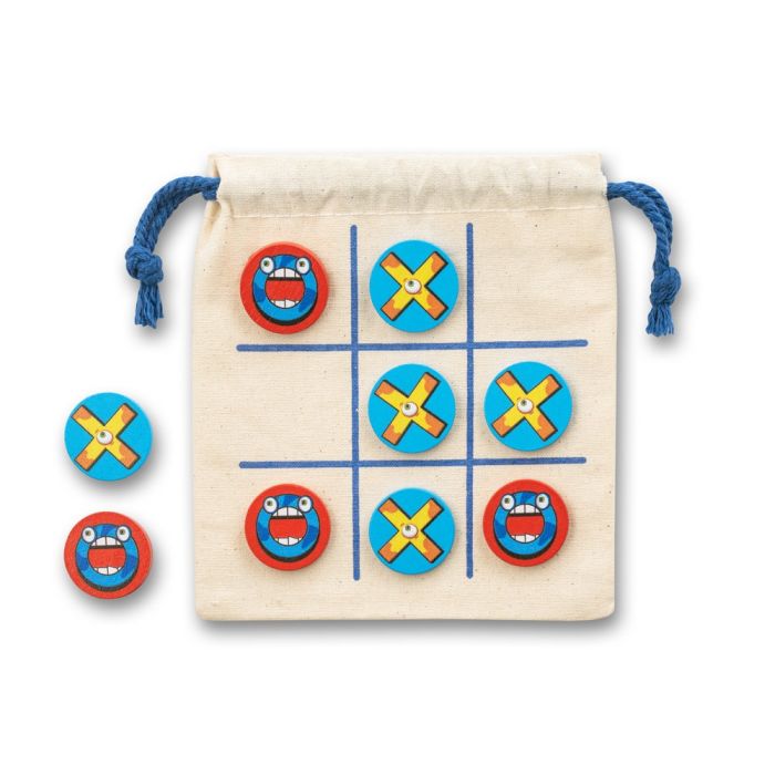 CROSSES Classic 10-Piece Plywood Tic Tac Toe Game
