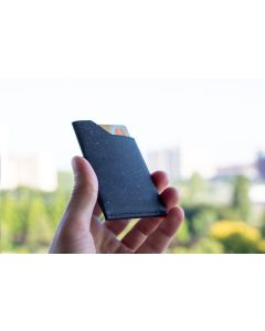 Made recycled leather card holder