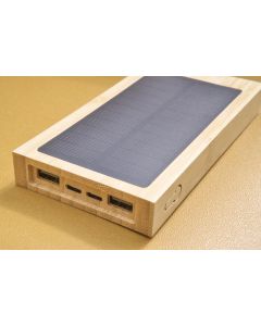 The Elz - Bamboo solar power bank (10000 mAh)
