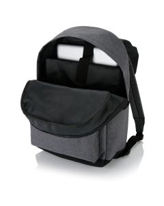 Laptop backpack with magnetic buckle straps