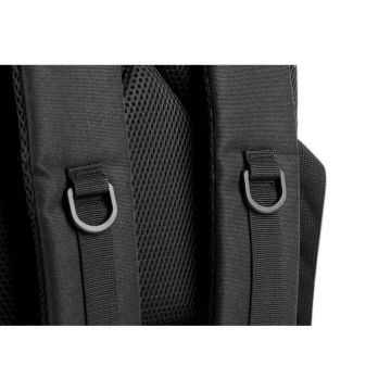 EDINBURGH BPACK. 17'3" Military-style backpack in 600D, high-density recycled polyester and lining in 210D recycled polyester