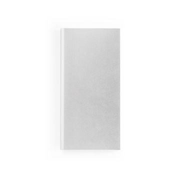 CLERK. 100% Recycled aluminium portable battery 8'000 mAh
